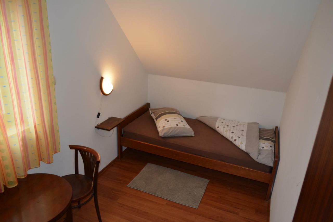 Holiday Home Coprnicka Hisa Skrad Exterior foto